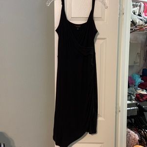 Check asymmetrical black dress